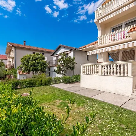 Littlemore Apartament